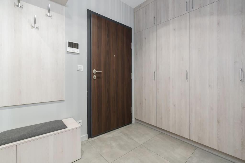 Nowoczesne Studio Przy Warcie Apartment Poznan Ngoại thất bức ảnh